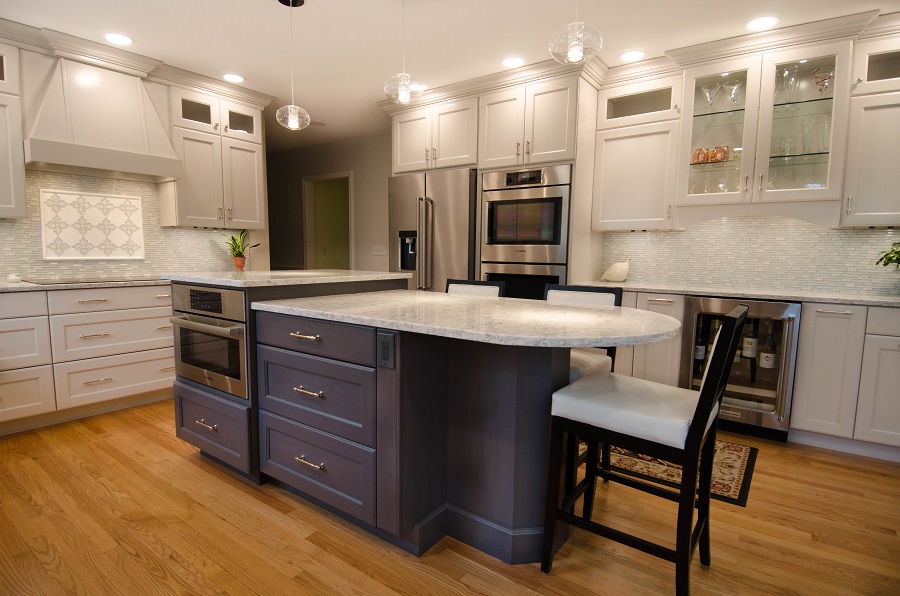 Shaker style kitchen light gray and blue tones