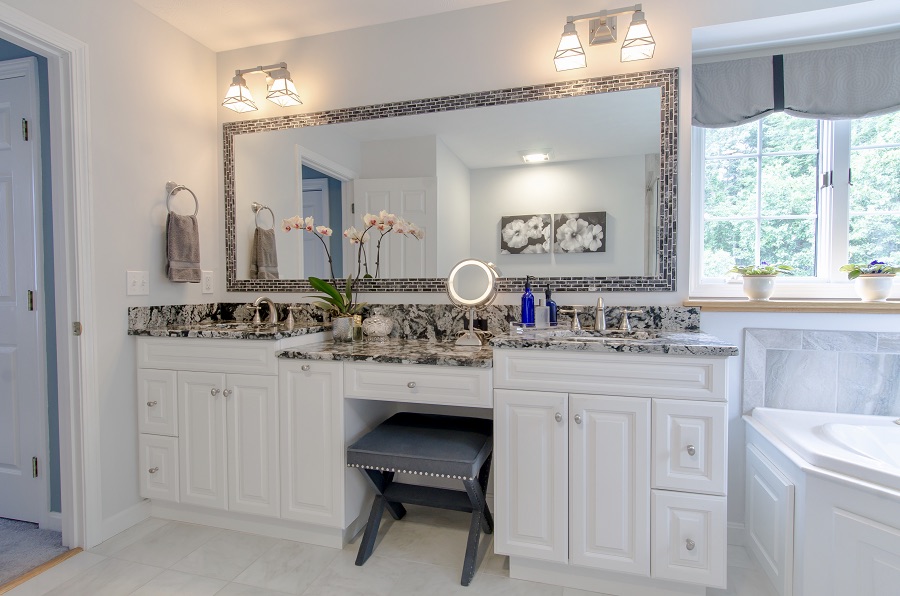 white bathrooms with vanity mirror