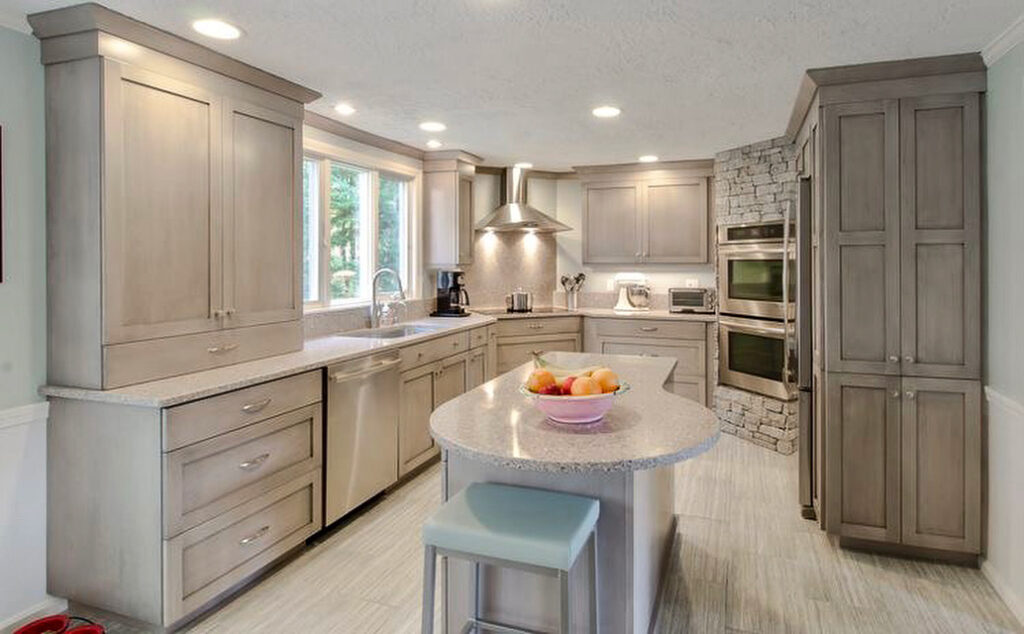  Grey Shaker Kitchen 