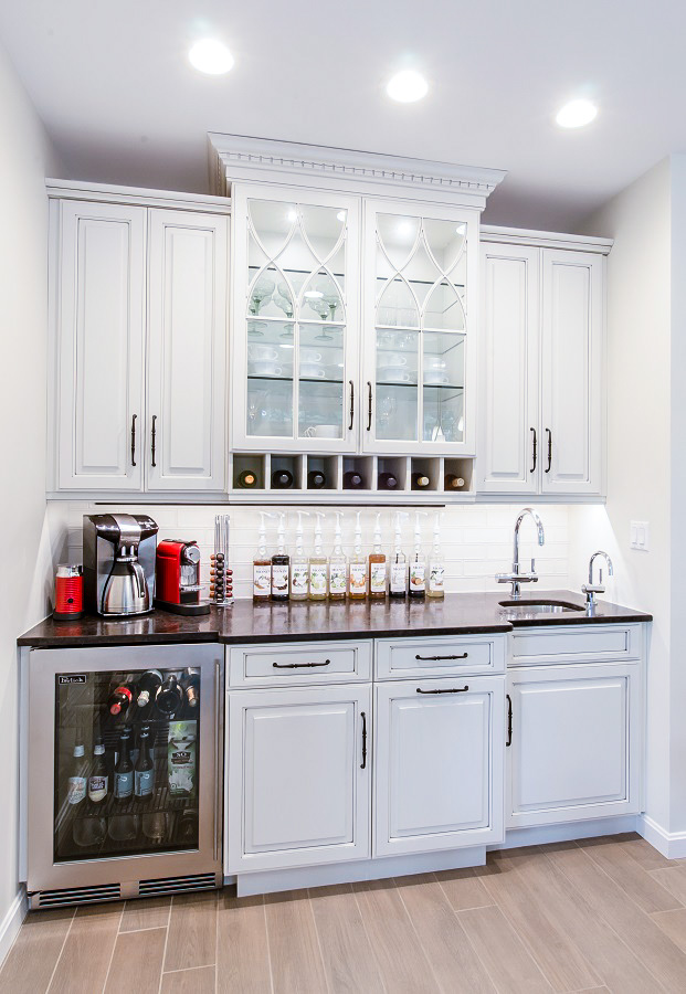 Unique Kitchen Designs: Bar Area with White Cabinets