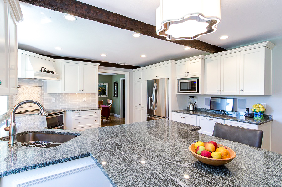 White kitchens are among the most popular kitchen designs nowadays. White cabinets can really brighten up the home!